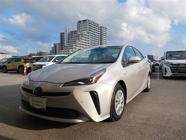 トヨタ プリウス