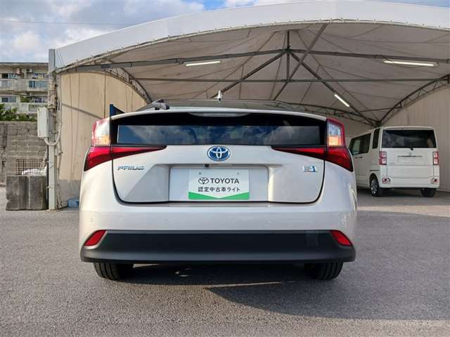 トヨタ プリウス