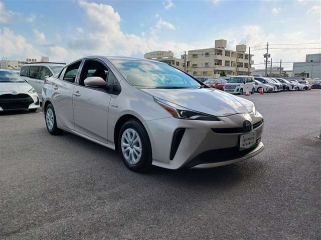 トヨタ プリウス