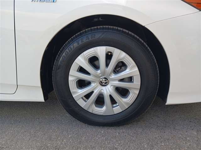 トヨタ プリウス