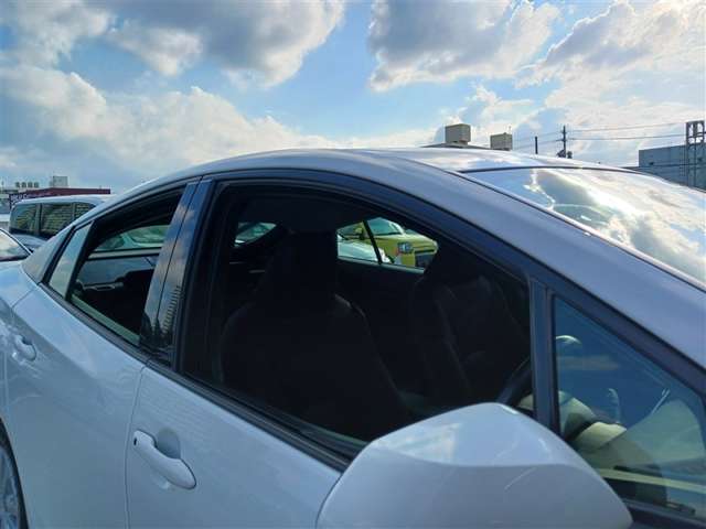 トヨタ プリウス