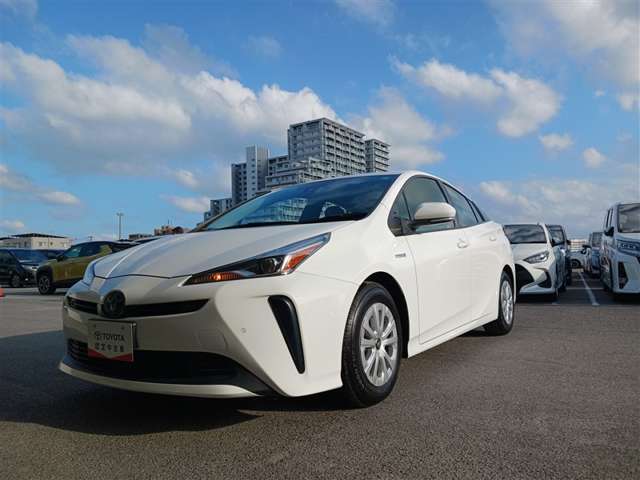 トヨタ プリウス