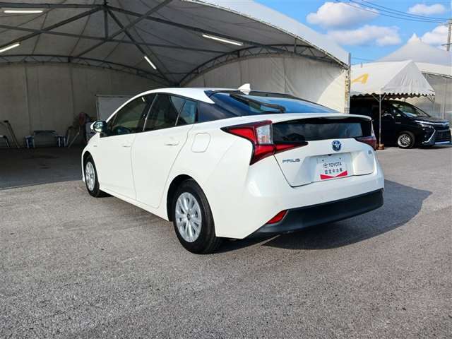 トヨタ プリウス