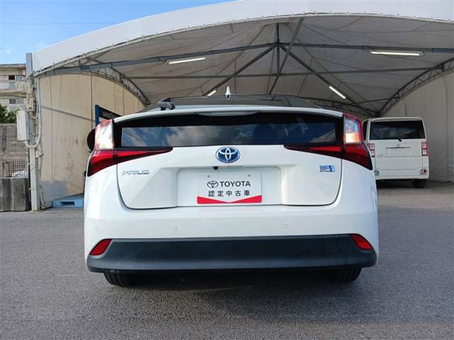 トヨタ プリウス