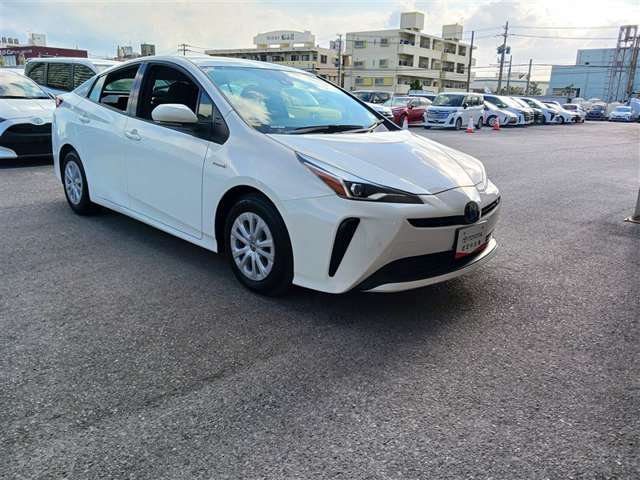 トヨタ プリウス