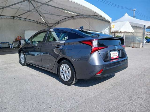 トヨタ プリウス