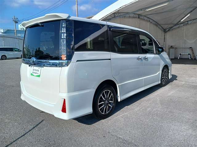 トヨタ ヴォクシー