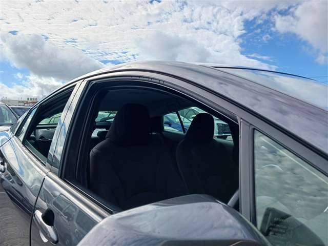 トヨタ プリウス