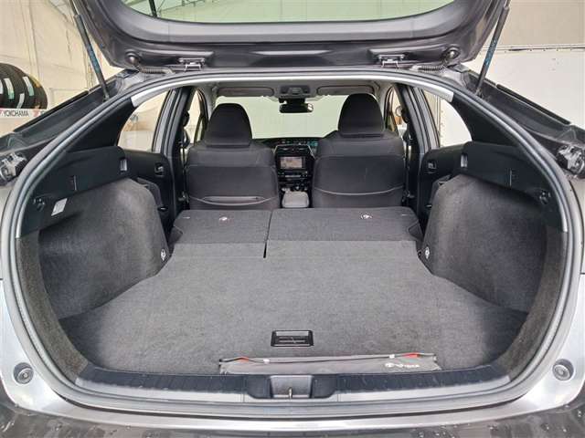 トヨタ プリウス