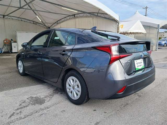 トヨタ プリウス