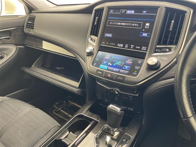 トヨタ クラウンハイブリッド