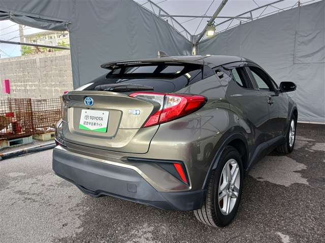 トヨタ C-HR