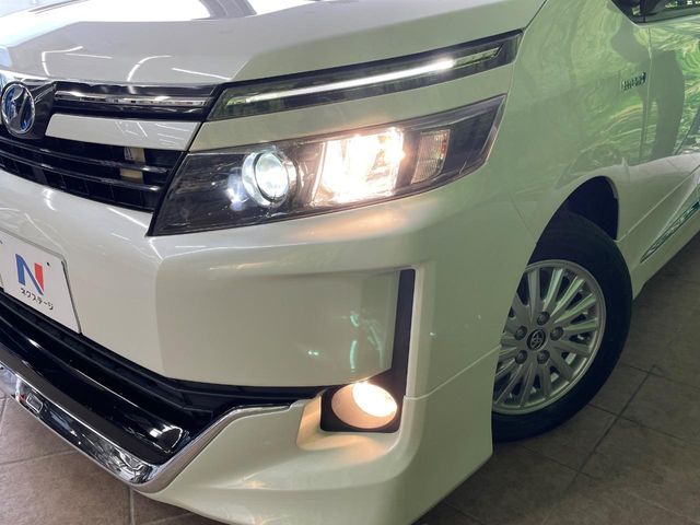 トヨタ ヴォクシー