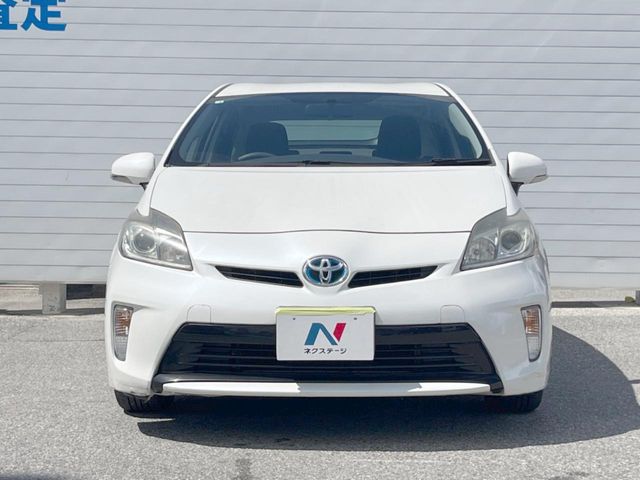 トヨタ プリウス