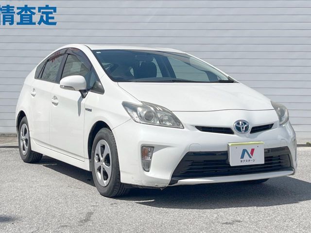 トヨタ プリウス