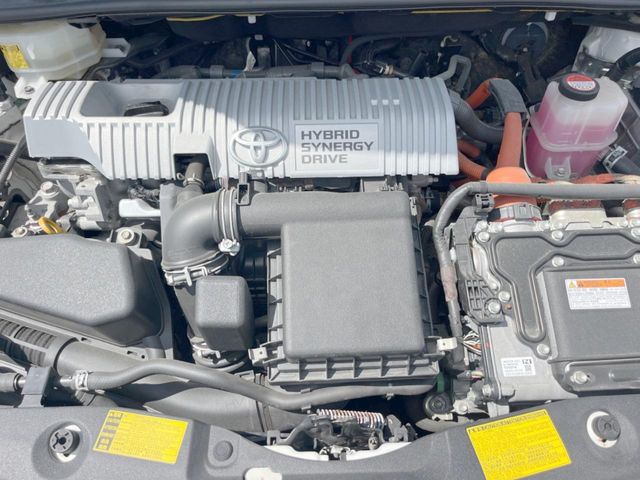 トヨタ プリウス