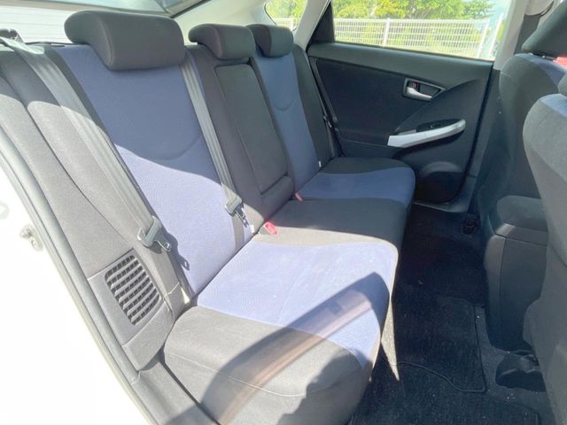 トヨタ プリウス