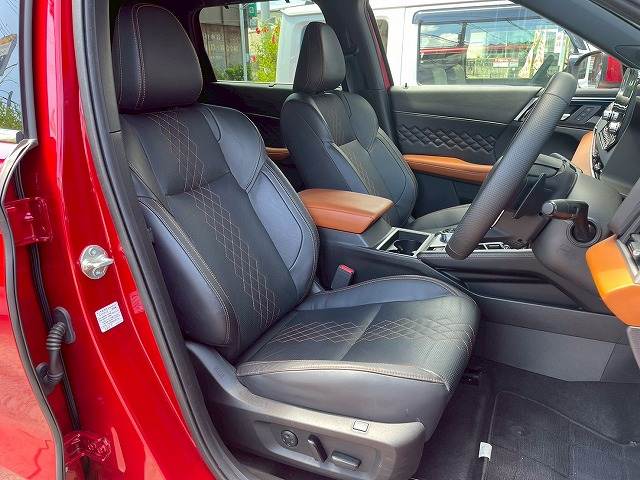 三菱 アウトランダー