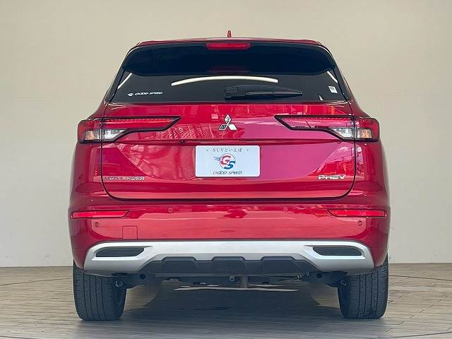 三菱 アウトランダー