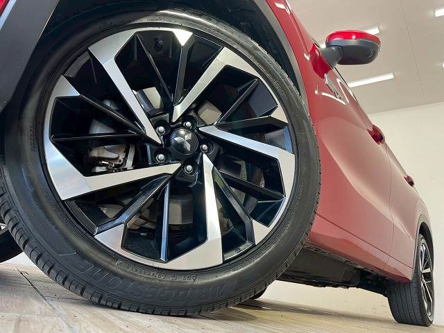 三菱 アウトランダー