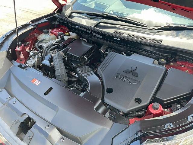 三菱 アウトランダー