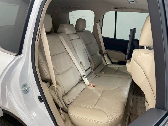 トヨタ ランドクルーザー300