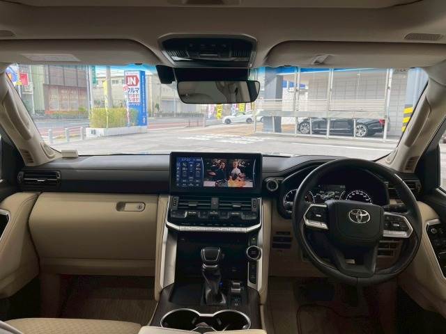 トヨタ ランドクルーザー300