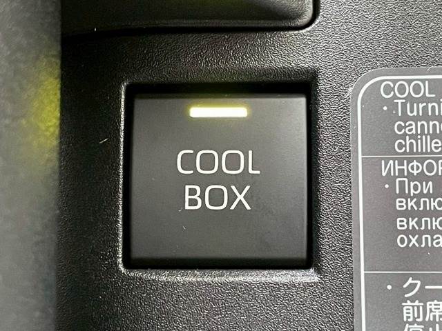 トヨタ ランドクルーザー300