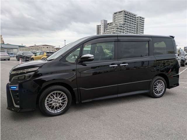 トヨタ ヴォクシー