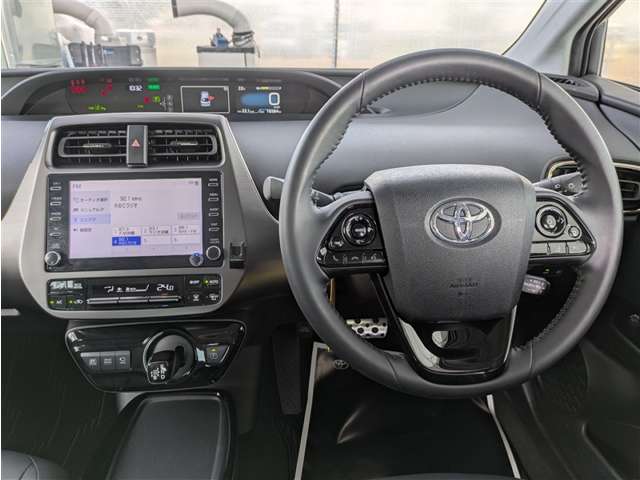 トヨタ プリウス