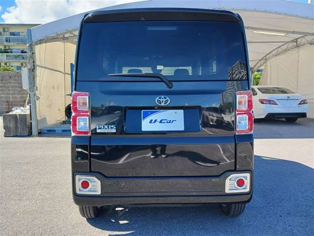 トヨタ ピクシスメガ