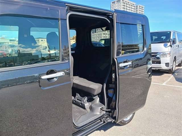 トヨタ ピクシスメガ