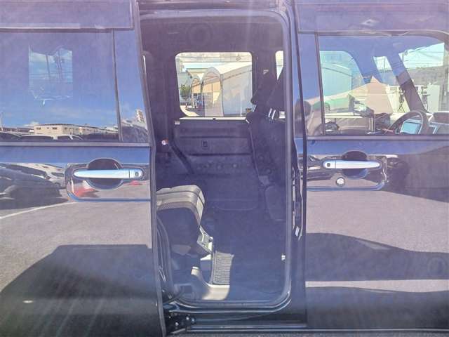 トヨタ ピクシスメガ