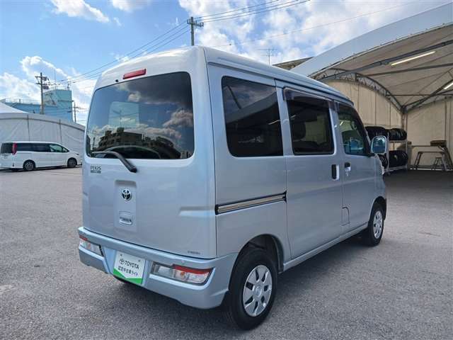 トヨタ ピクシスバン