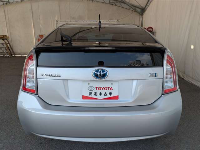 トヨタ プリウス