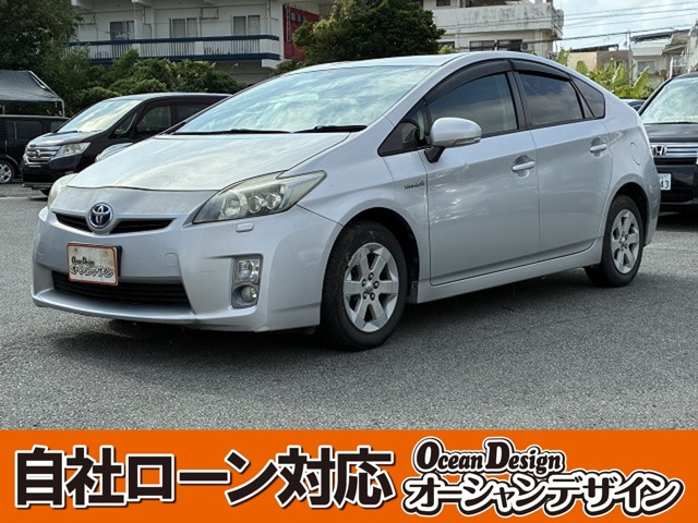 トヨタ プリウス