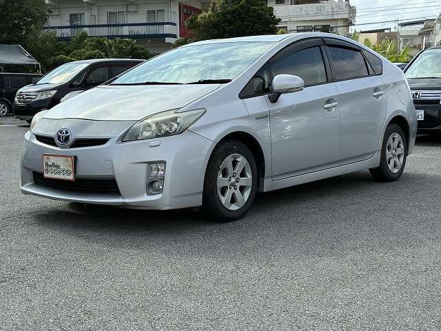 トヨタ プリウス