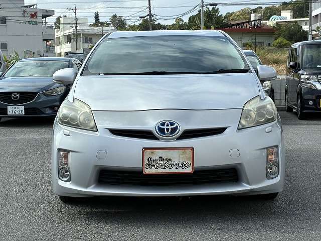 トヨタ プリウス