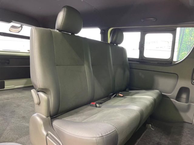 トヨタ ハイエースバン