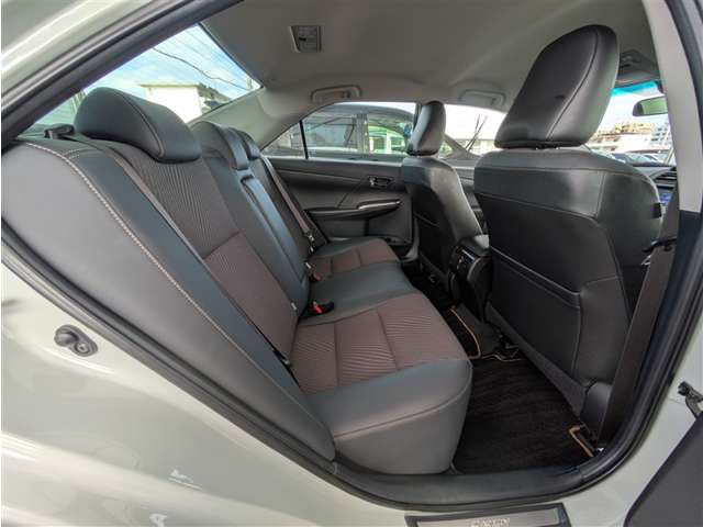 トヨタ カムリハイブリッド