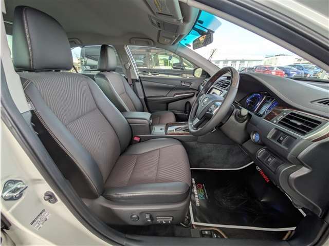 トヨタ カムリハイブリッド