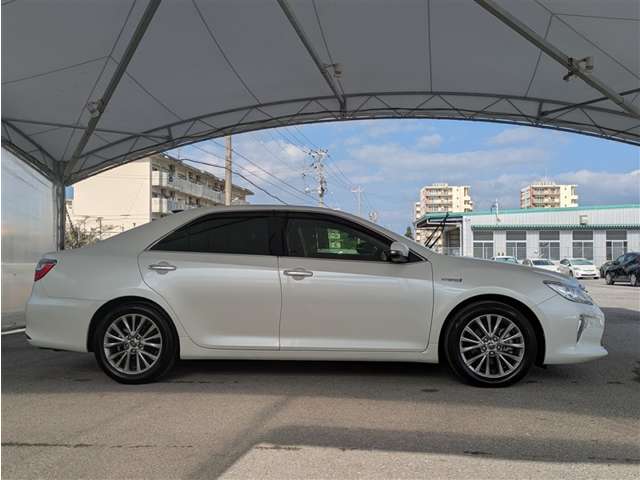 トヨタ カムリハイブリッド