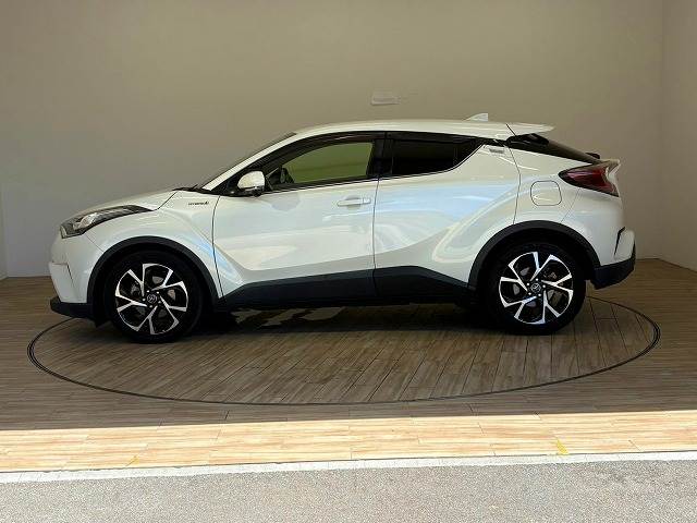 トヨタ C-HR