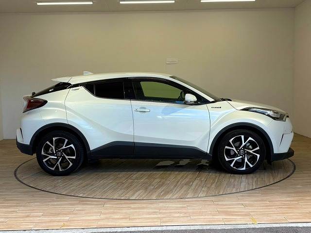 トヨタ C-HR