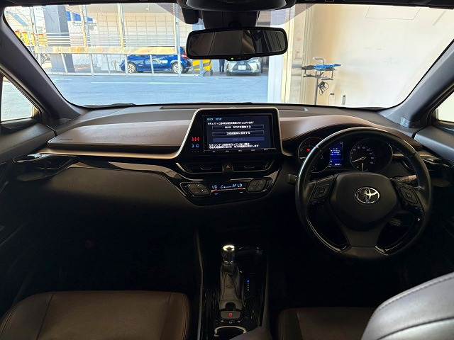 トヨタ C-HR
