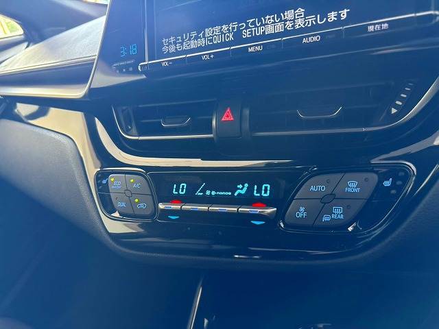 トヨタ C-HR