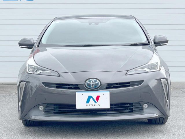 トヨタ プリウス