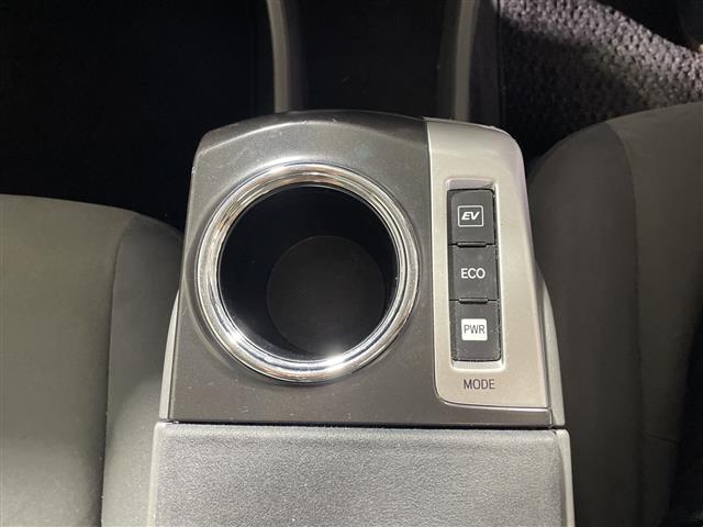 トヨタ プリウスα