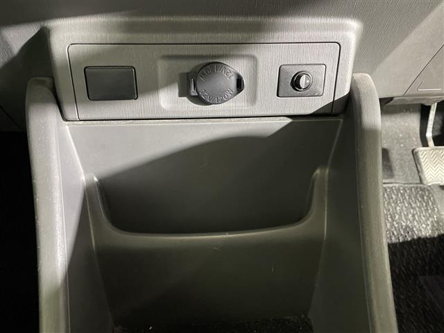 トヨタ プリウスα