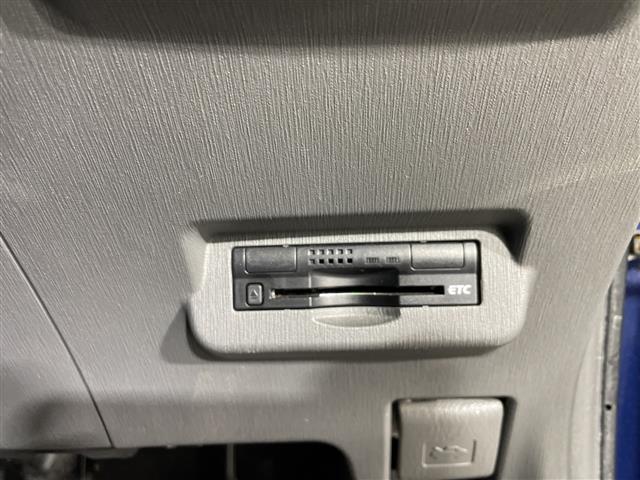 トヨタ プリウスα